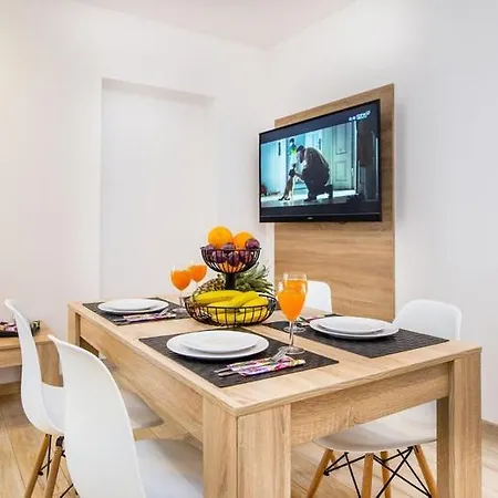 Bosacka Old Town Apt - B17-2